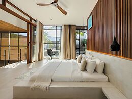 Baliwood Residence Villas by BREIG