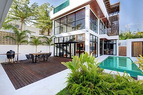 Baliwood Residence Villas by BREIG