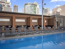 The Meridian Suites – Downtown Toronto