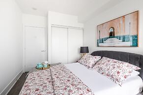 The Meridian Suites – Downtown Toronto