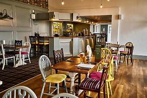 The Commodore Inn