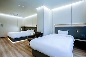 L&L Jeju Hotel