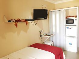 El Patio Suites