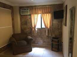 El Patio Suites