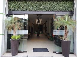 Hotel Esmeralda's