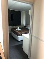 Parkside Inn Motel