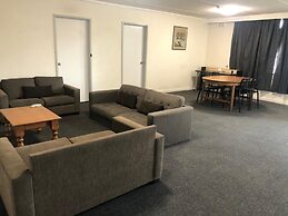 Parkside Inn Motel