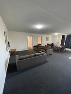 Parkside Inn Motel