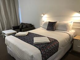 Parkside Inn Motel