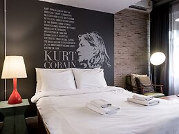 Pyur Otel
