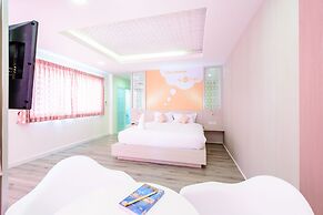 The Tint at Phuket town