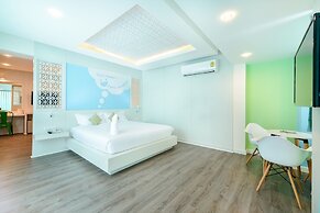 The Tint at Phuket town