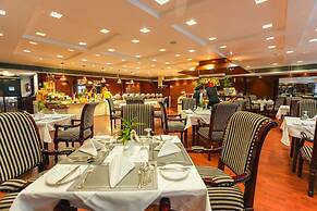 Hotel Sarina