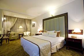 Hotel Sarina
