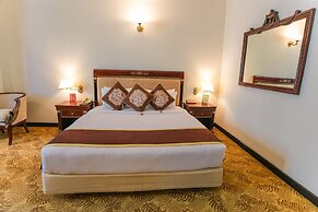 Hotel Sarina