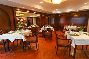 Hotel Sarina