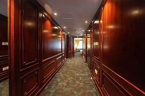 Hotel Sarina