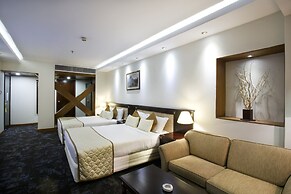 Hotel Sarina