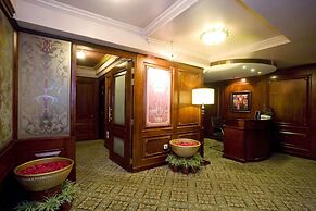 Hotel Sarina