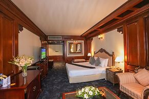 Hotel Sarina