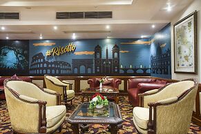 Hotel Sarina