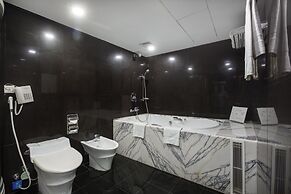 Hotel Sarina