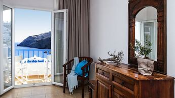 Akti Rooms