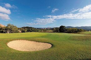 Sheraton New Caledonia Deva Spa & Golf Resort