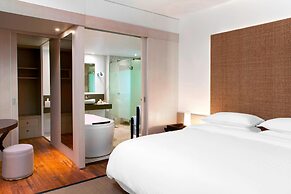 Sheraton New Caledonia Deva Spa & Golf Resort