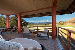 Sheraton New Caledonia Deva Spa & Golf Resort