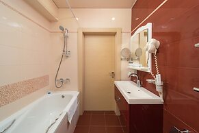 Denart Hotel