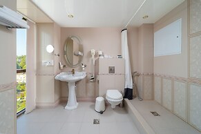 Denart Hotel