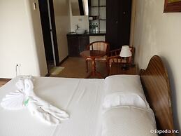 Turtle Inn Resort