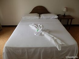 Turtle Inn Resort