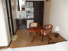 Turtle Inn Resort
