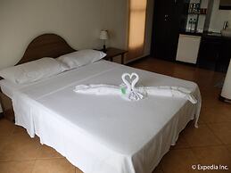 Turtle Inn Resort