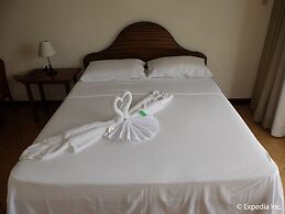 Turtle Inn Resort