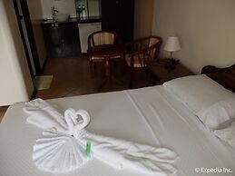 Turtle Inn Resort