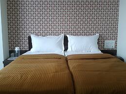 Skyway Inn