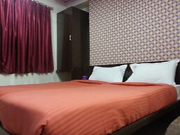 Skyway Inn