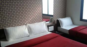 Skyway Inn
