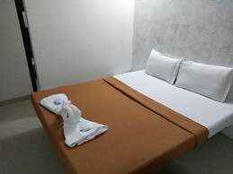 Skyway Inn