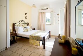 Mouras Resort - Luxury Maisonette Villas