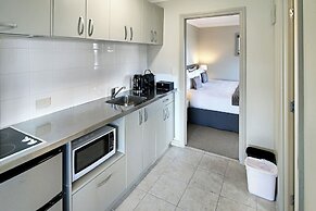 Whangaparaoa Lodge Motel