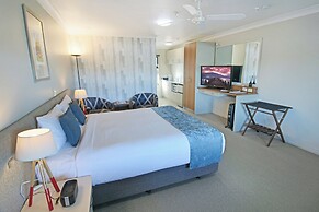 Whangaparaoa Lodge Motel