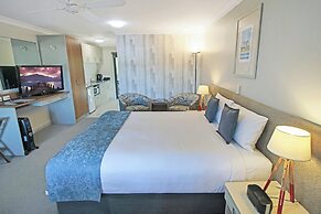 Whangaparaoa Lodge Motel