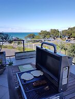 Whangaparaoa Lodge Motel