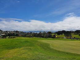 Whangaparaoa Lodge Motel