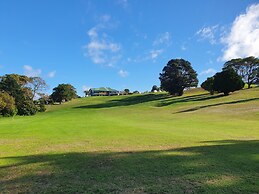 Whangaparaoa Lodge Motel