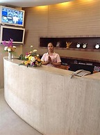 Honey Lodge